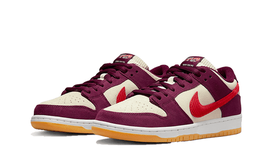 Nike SB Dunk Low Skate Like a Girl