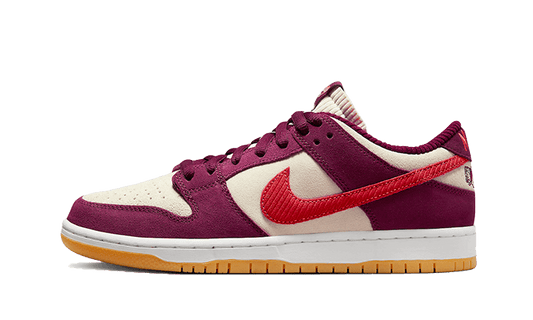 Nike SB Dunk Low Skate Like a Girl